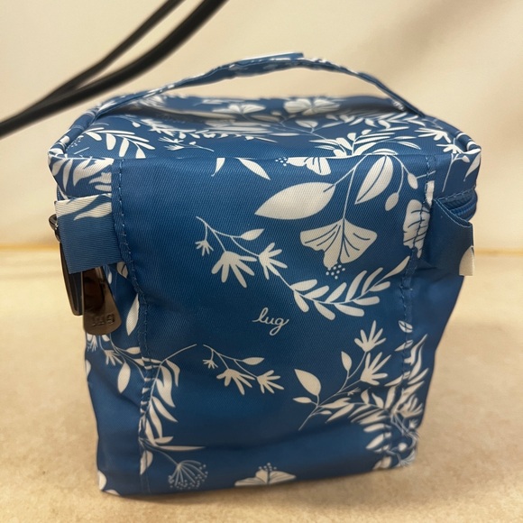 Lug - Blue and White Floral Twinkle Box Jewelry Organizer - Picture 3 of 12